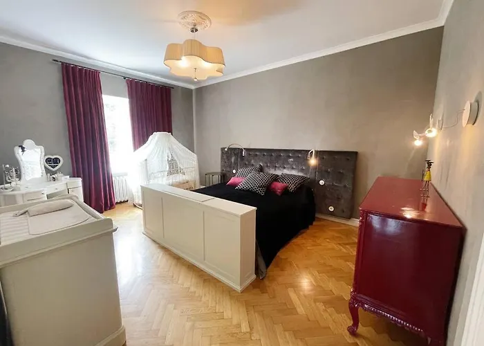 Апартаменты Spacious In Center Таллин