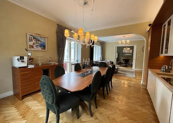 Spacious In Center Appartement